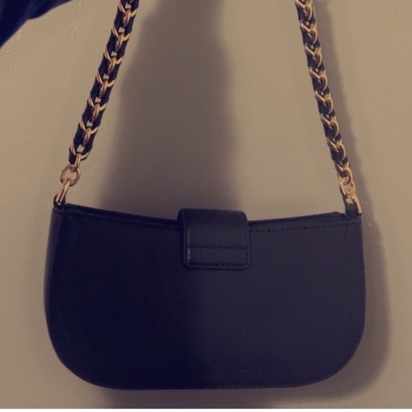 Michael Kors Carmen handbag with chain and leather strap - Picture 3 of 16